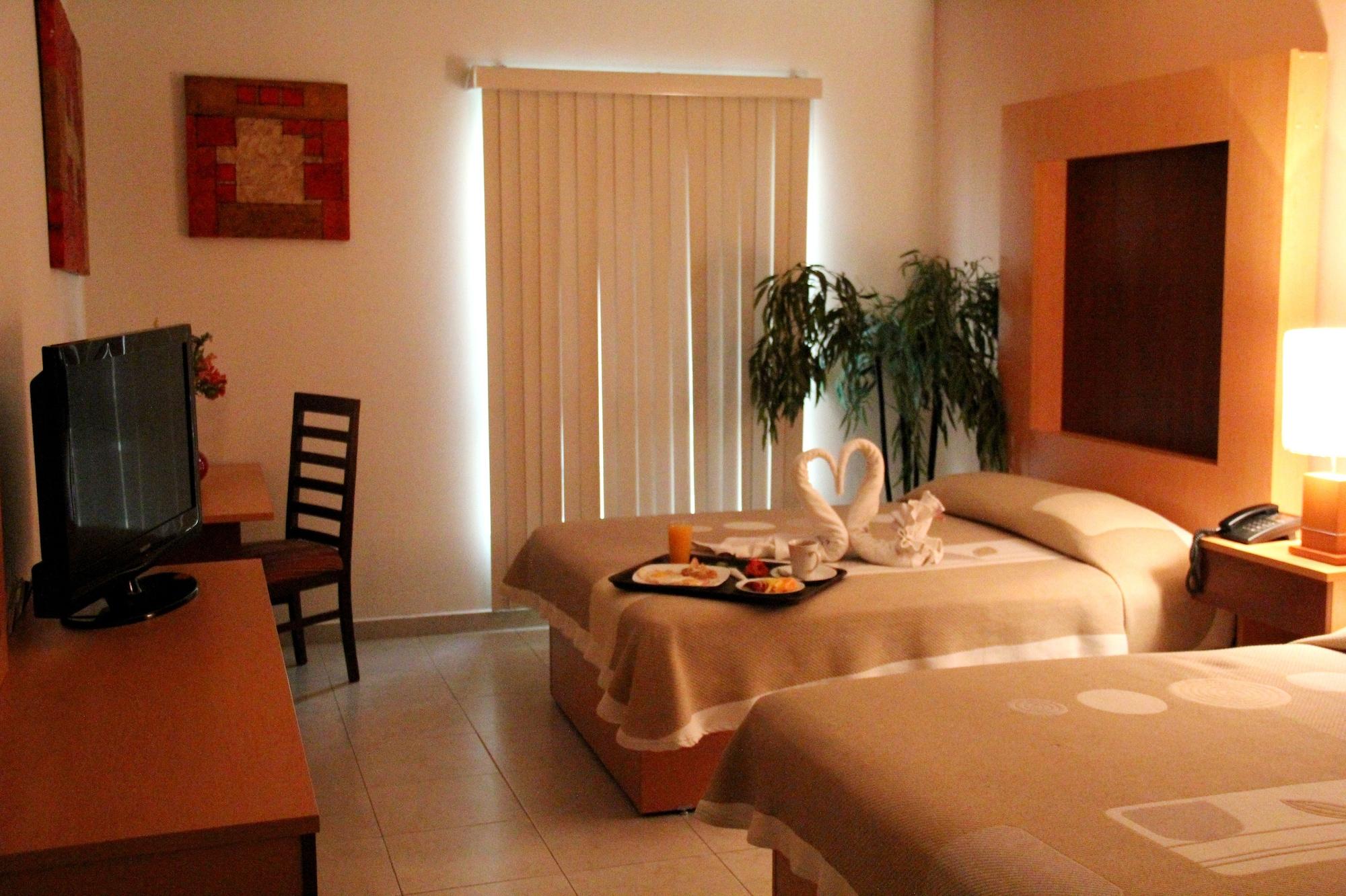 Hotel Real ซาโปปัน ภายนอก รูปภาพ